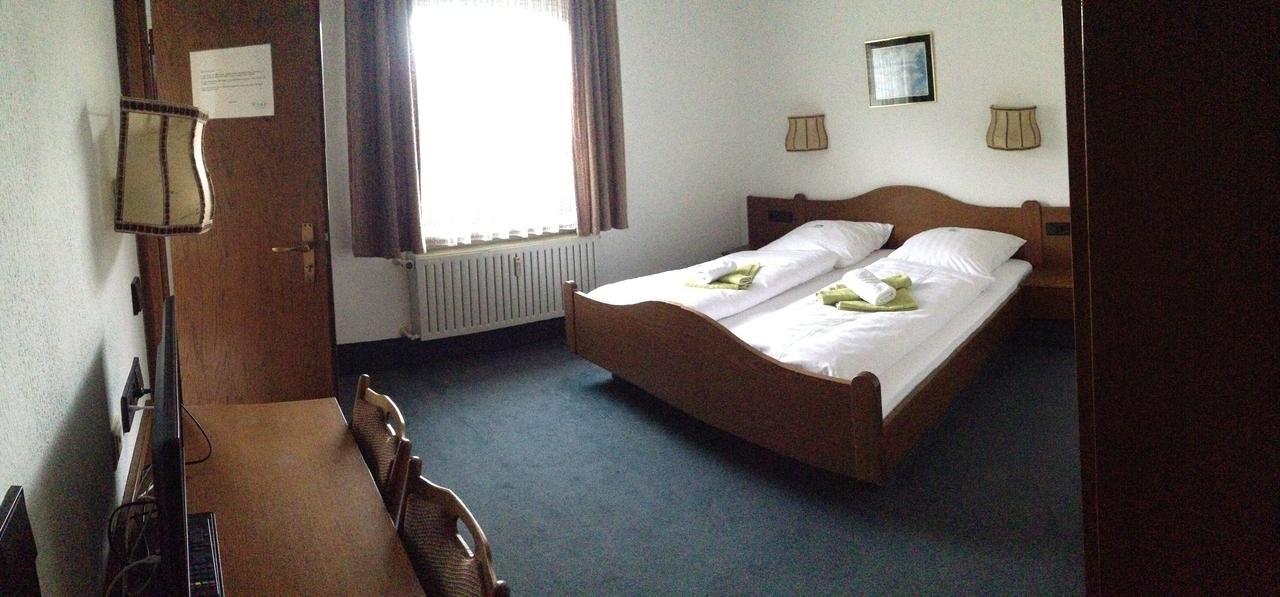 Goldene Rose Aparthotel Ebersbach an der Fils Exterior photo